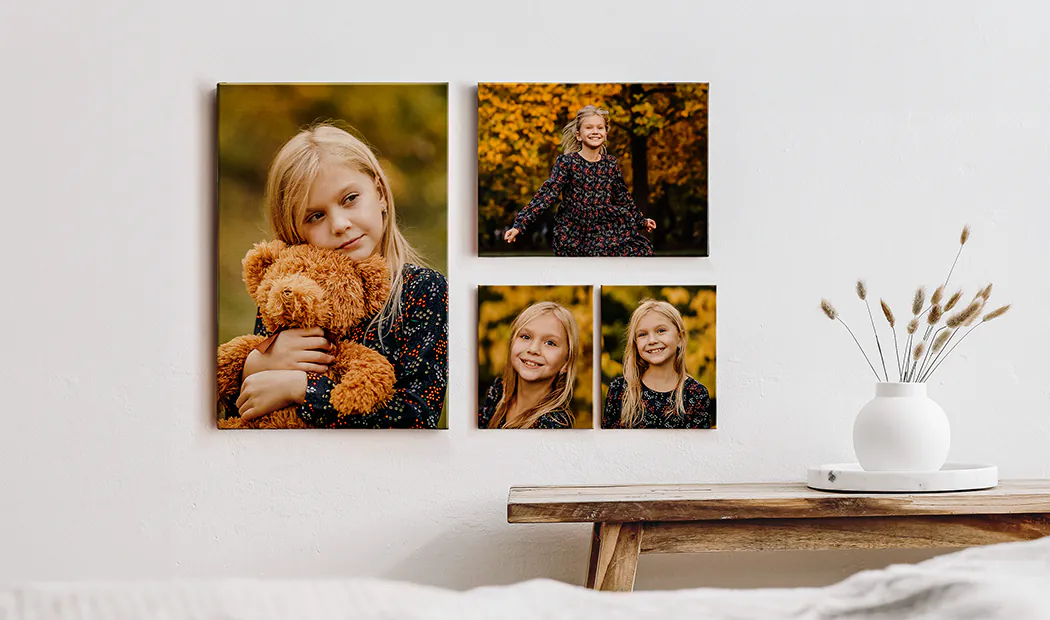 Gepersonaliseerde Foto Canvas Afdrukken van Printerpix|Collage canvas afdruk van twee verheugde vrouwelijke vrienden|canvas afdrukformaten|moeder die haar kleine zoon liefdevol kust op canvas afdruk|galerijmuur van canvas afdrukken|Canvas afdruk van een stel dat van hun vakantie geniet