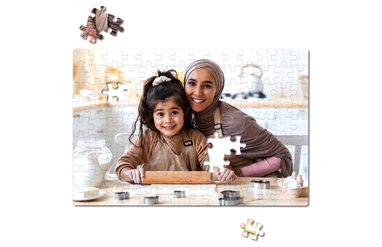 Gepersonaliseerde Legpuzzels|Gepersonaliseerde legpuzzel: Moeder & dochter aan het bakken, glimlachen & met bloem bestoven deegroller. Een uniek aandenken!|Gepersonaliseerde fotoleg puzzels: maak je eigen van 60-1000 stukjes. Voorbeeld van strandscène getoond.|Gepersonaliseerde fotoleg puzzel: Hoge-definitie print van twee kinderen, premium stukken, glanzende matte afwerking. Creëer je unieke herinnering!|Gepersonaliseerde legpuzzel: familiefoto, "De Beste Moeder Ooit!", wordt samengesteld. Een uniek cadeau!|Gepersonaliseerde legpuzzel met een gelukkig stel. Creëer een uniek cadeau met je eigen foto!|||||
